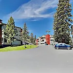 Great Condo With Free Shuttle To The Village!